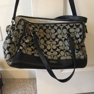 Coach purse! Used but in excellent condition